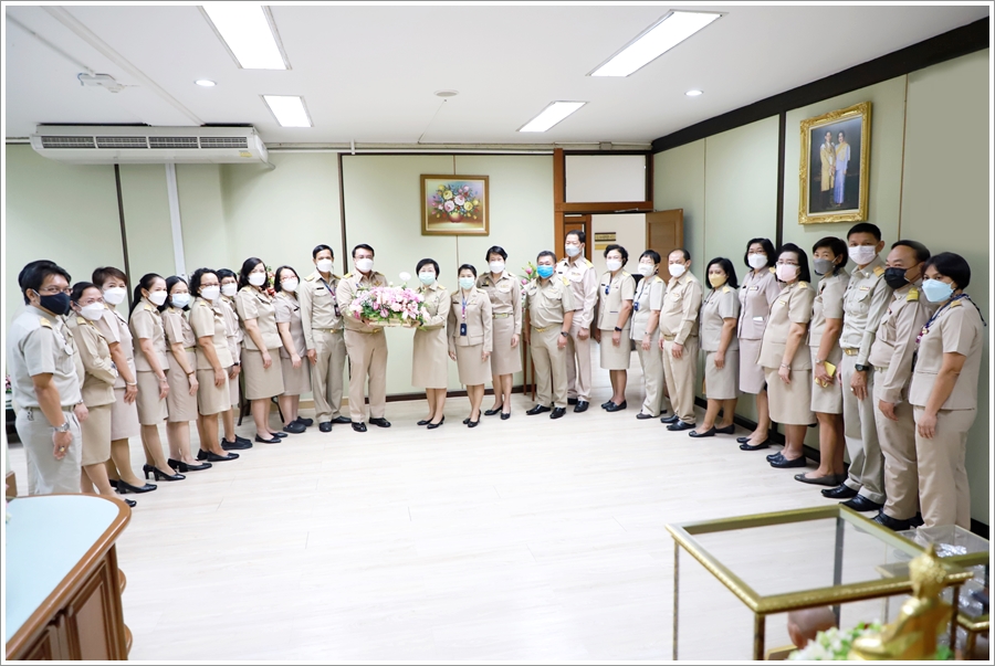ผู้บริหารกรมบังคับคดีร่วมแสดงความยินดีกับอธิบดีกรมบังคับคดี เนื่องในโอกาสเข้ารับตำแหน่งใหม่